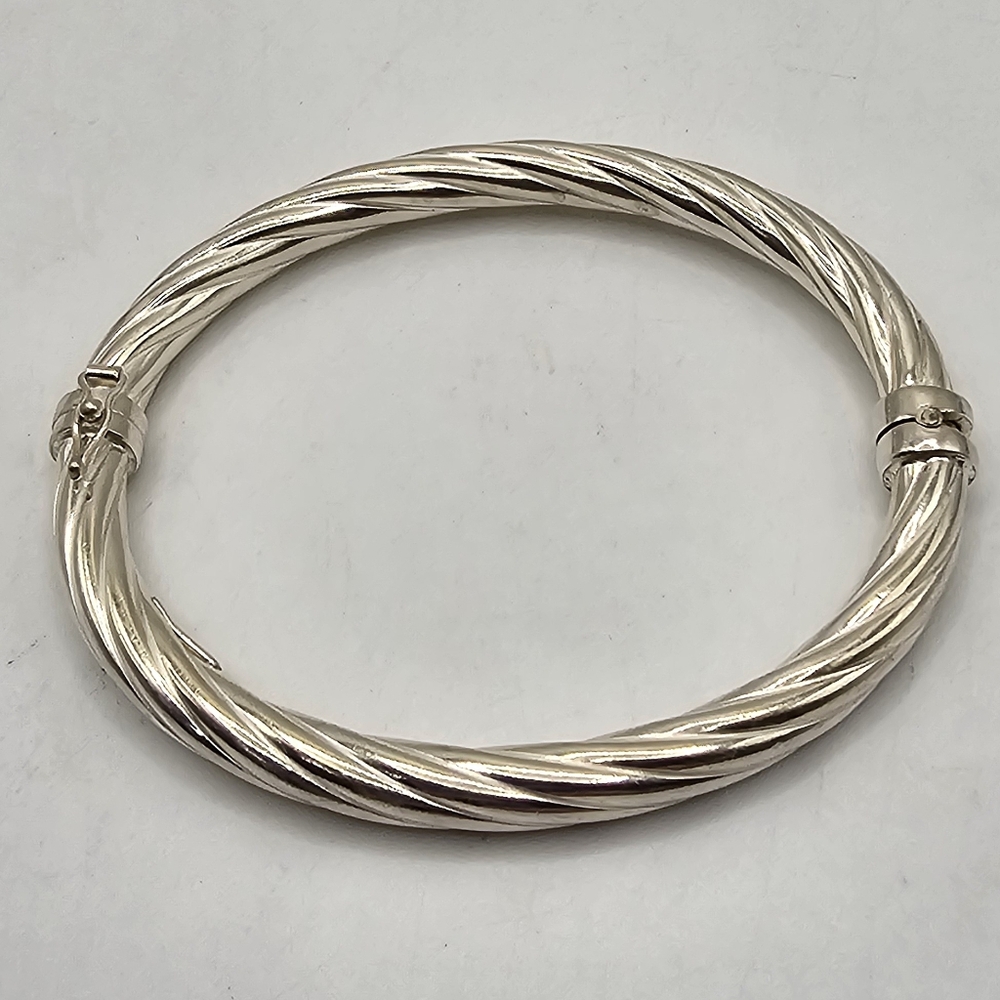 Sterling Dyadema Twist Bangle Bracelet